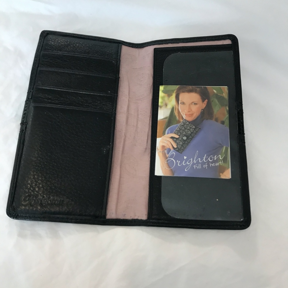 Brighton Wallet - Picture 4 of 4